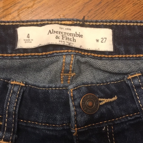 A&F dirstessed skinny jeans - Picture 2 of 4